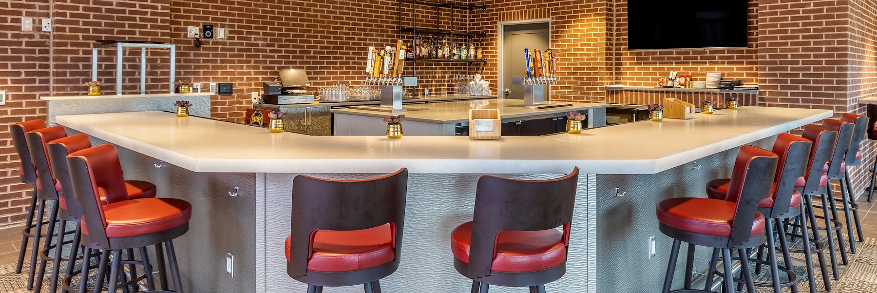 354 SkyBar food and atmosphere